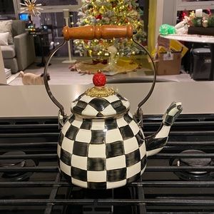 MacKenzie-Childs Courtly Check 2qt teapot